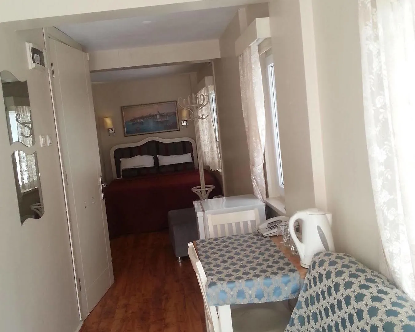 Away Suites Istanbul 3*,